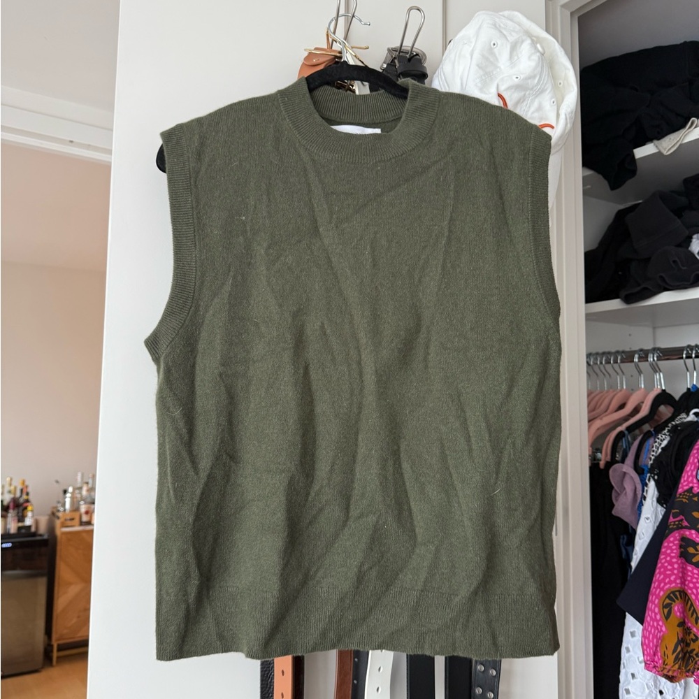 SAMSOE Olive Green Sleeveless Sweater